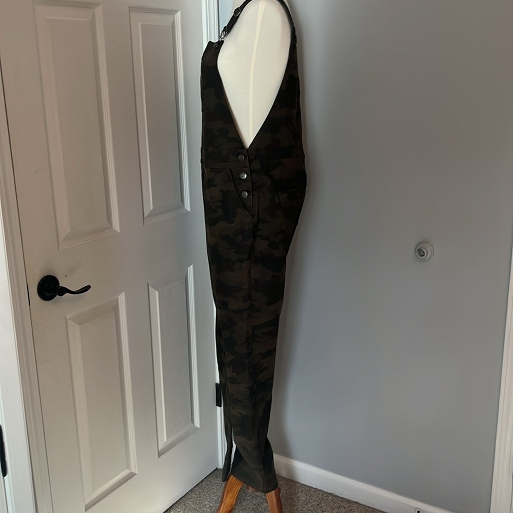 Old Ranch Camouflage Overalls - Picture 8 of 13